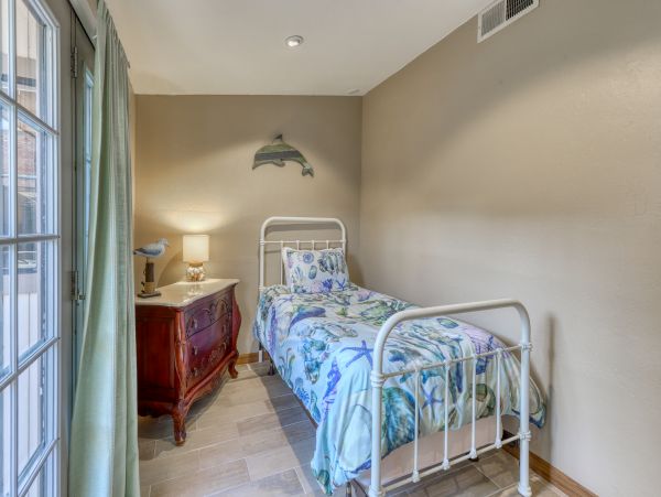 Mendocino Home 982853