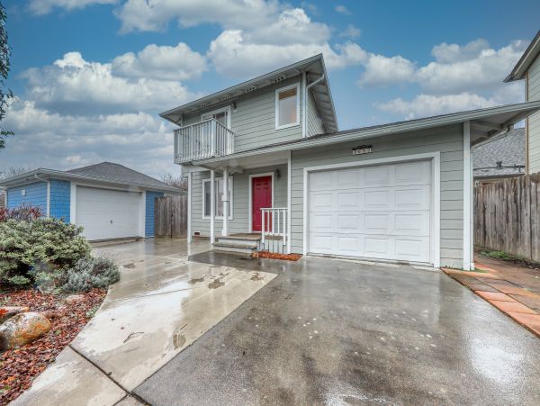 Mendocino Home 982855