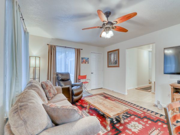 Mendocino Home 982855
