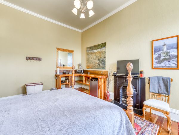 Mendocino Home 982856