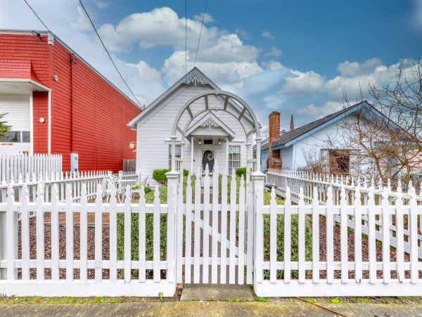 Mendocino Home 982858