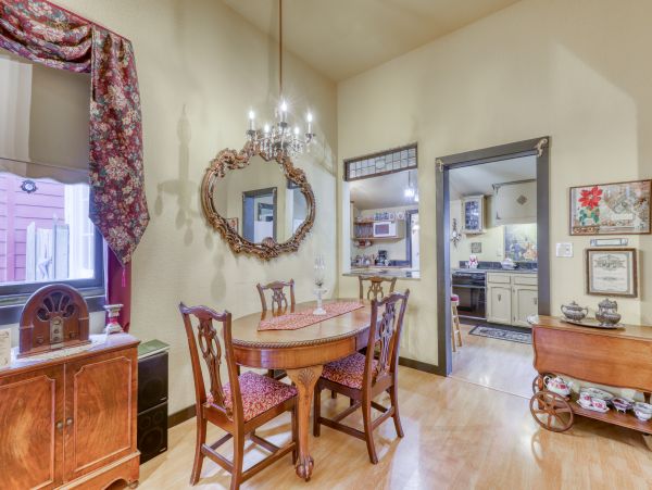 Mendocino Home 982858