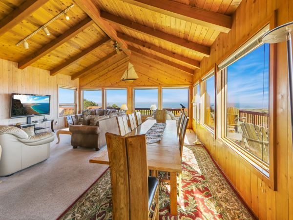 Mendocino Home 982859