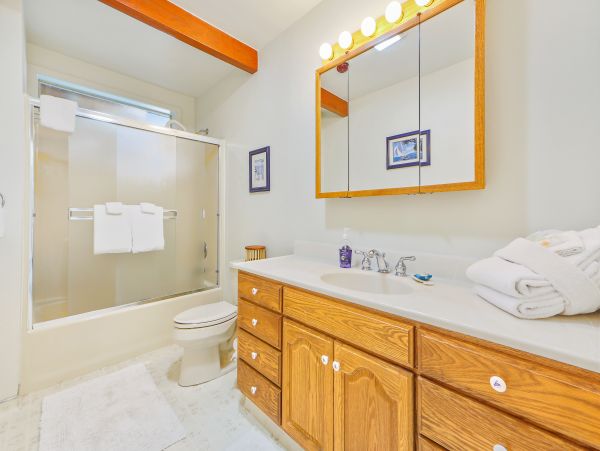 Mendocino Home 982859