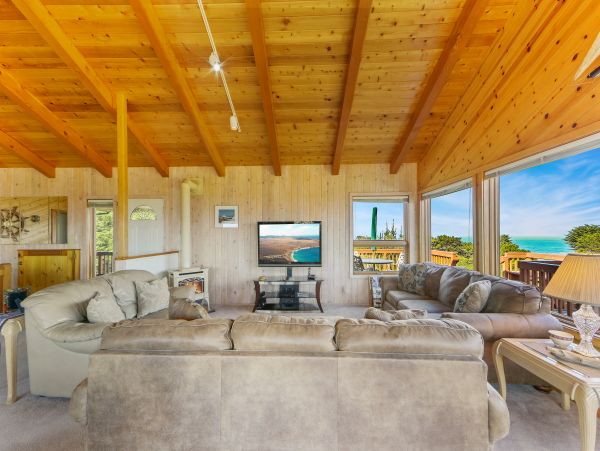 Mendocino Home 982859