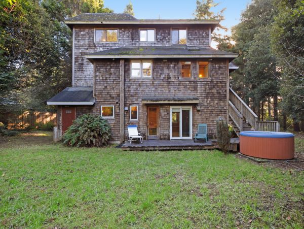Mendocino Home 982860