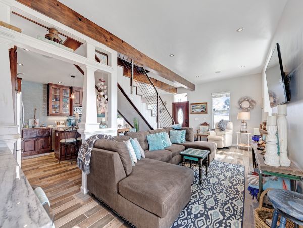 Mendocino Home 982861