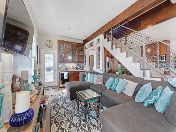 Mendocino Home 982861