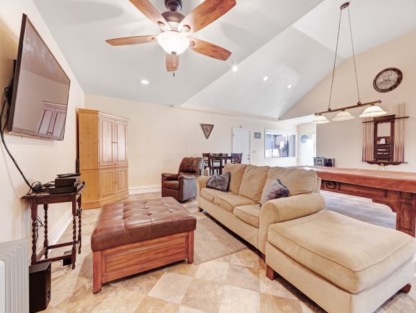Mendocino Home 982863