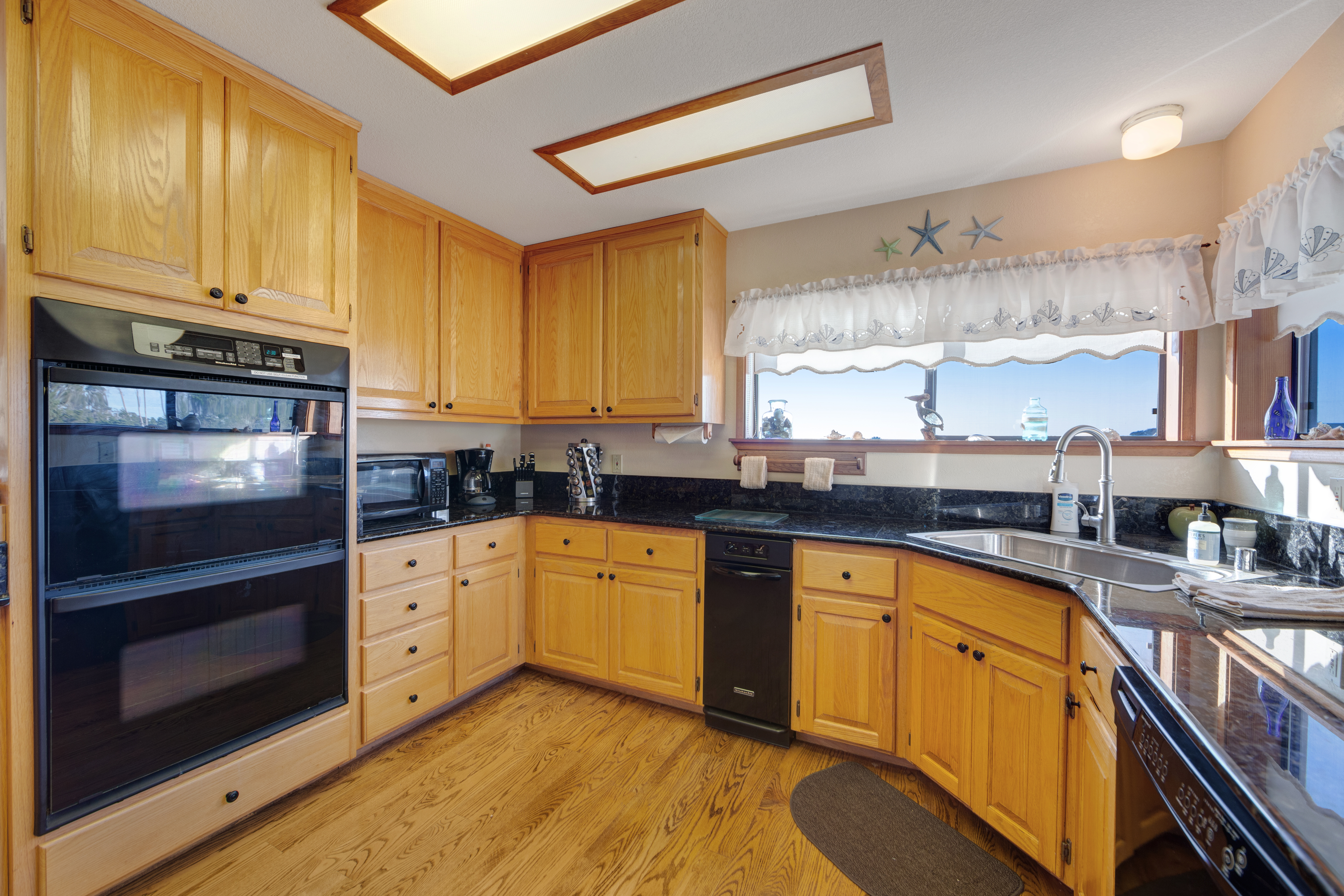 Mendocino Home 982863