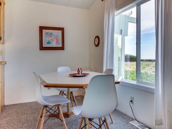 Mendocino Home 982864