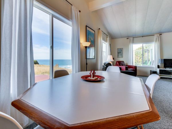 Mendocino Home 982864