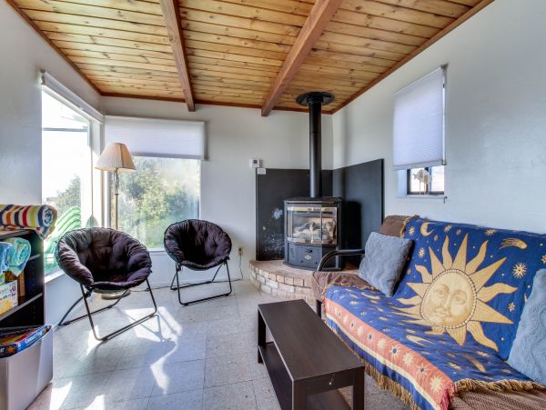 Mendocino Home 982864