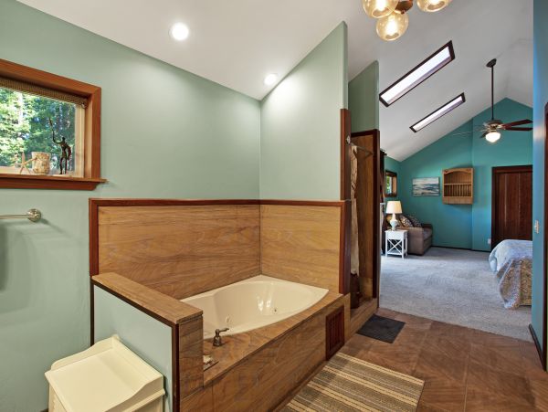 Mendocino Home 982866