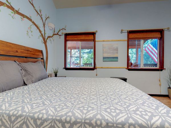 Mendocino Home 982866
