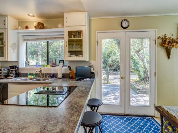 Mendocino Home 982867