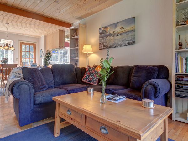 Mendocino Home 982870