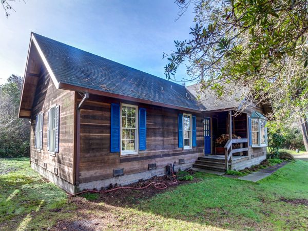 Mendocino Home 982870