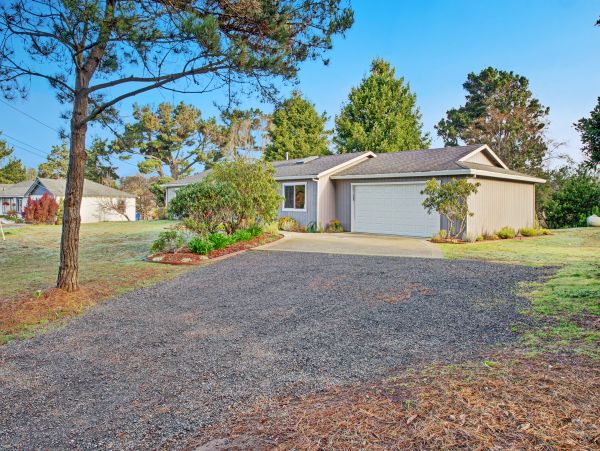 Mendocino Home 982871