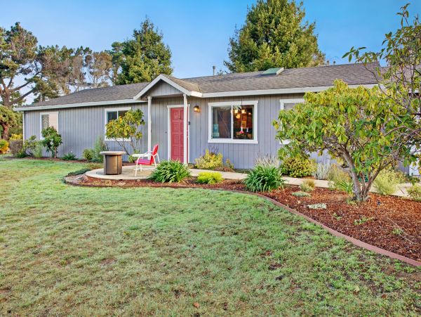 Mendocino Home 982871