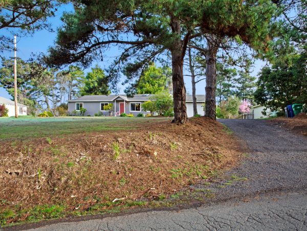 Mendocino Home 982871