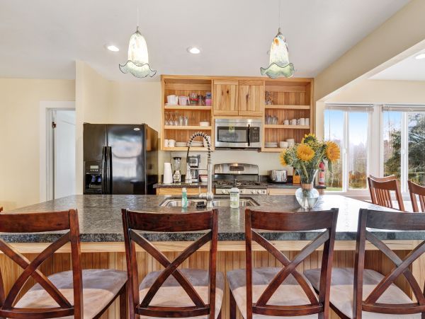 Mendocino Home 982872
