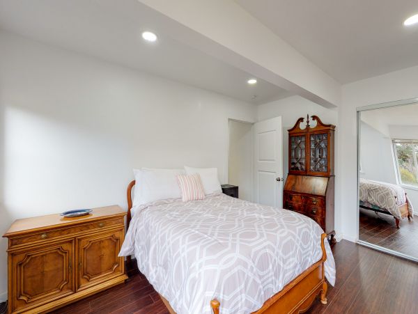 Mendocino Home 982872