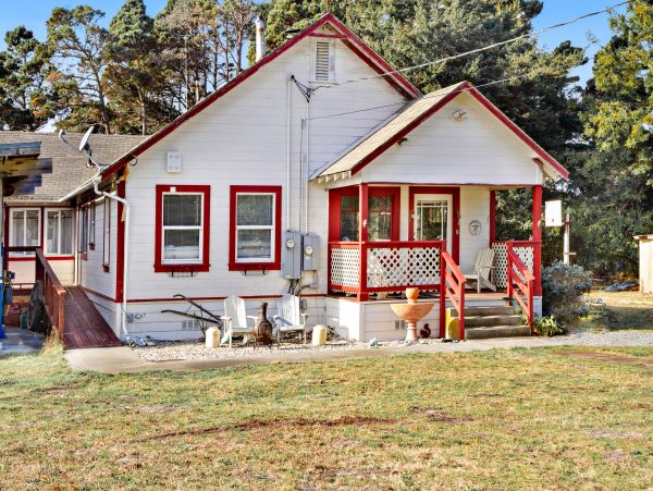 Mendocino Home 982872