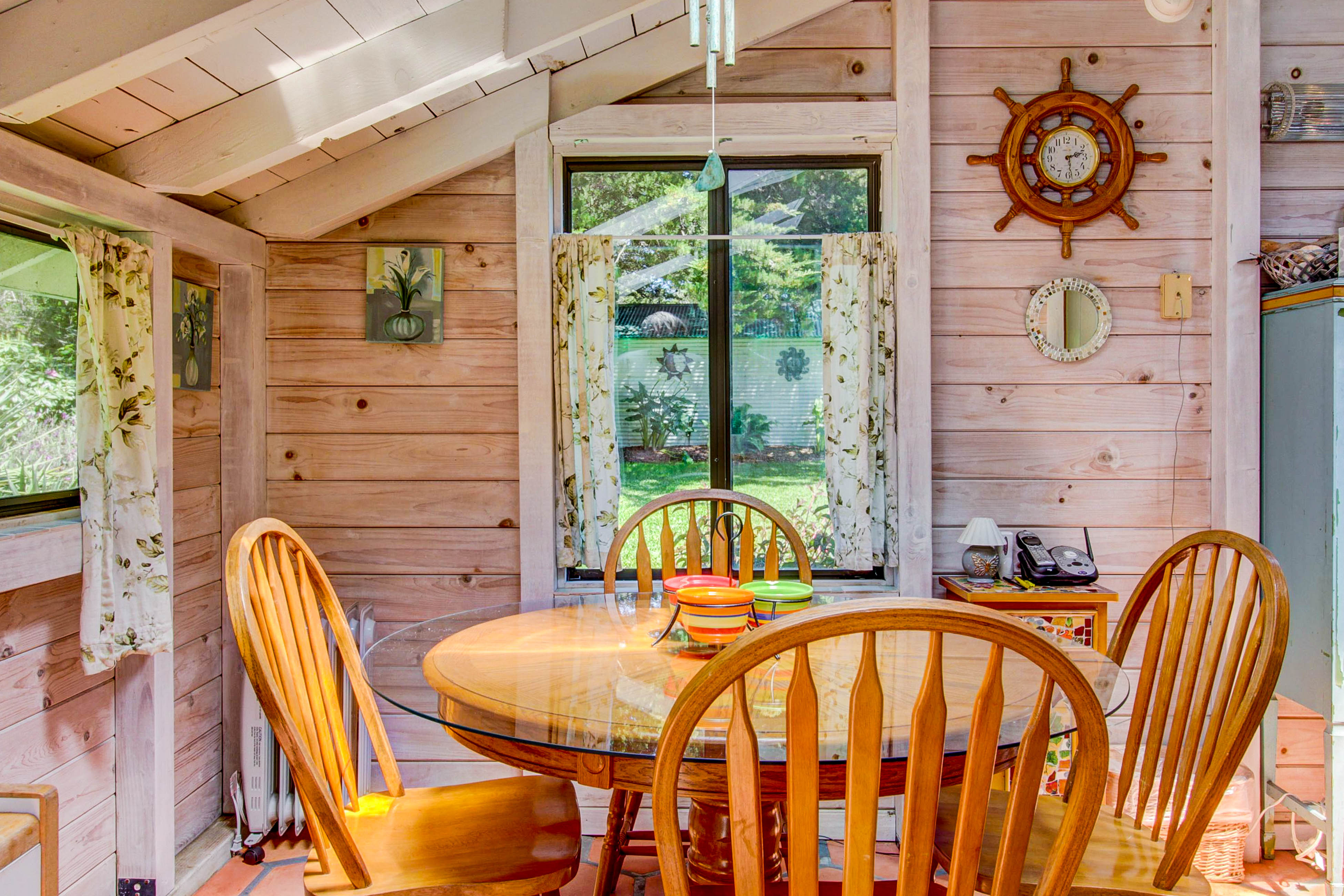 Mendocino Home 982873
