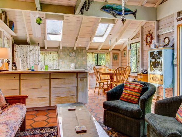 Mendocino Home 982873
