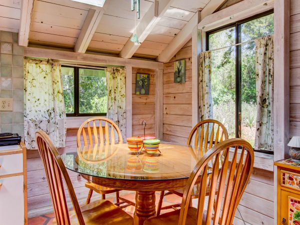 Mendocino Home 982873