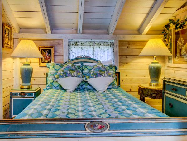 Mendocino Home 982873