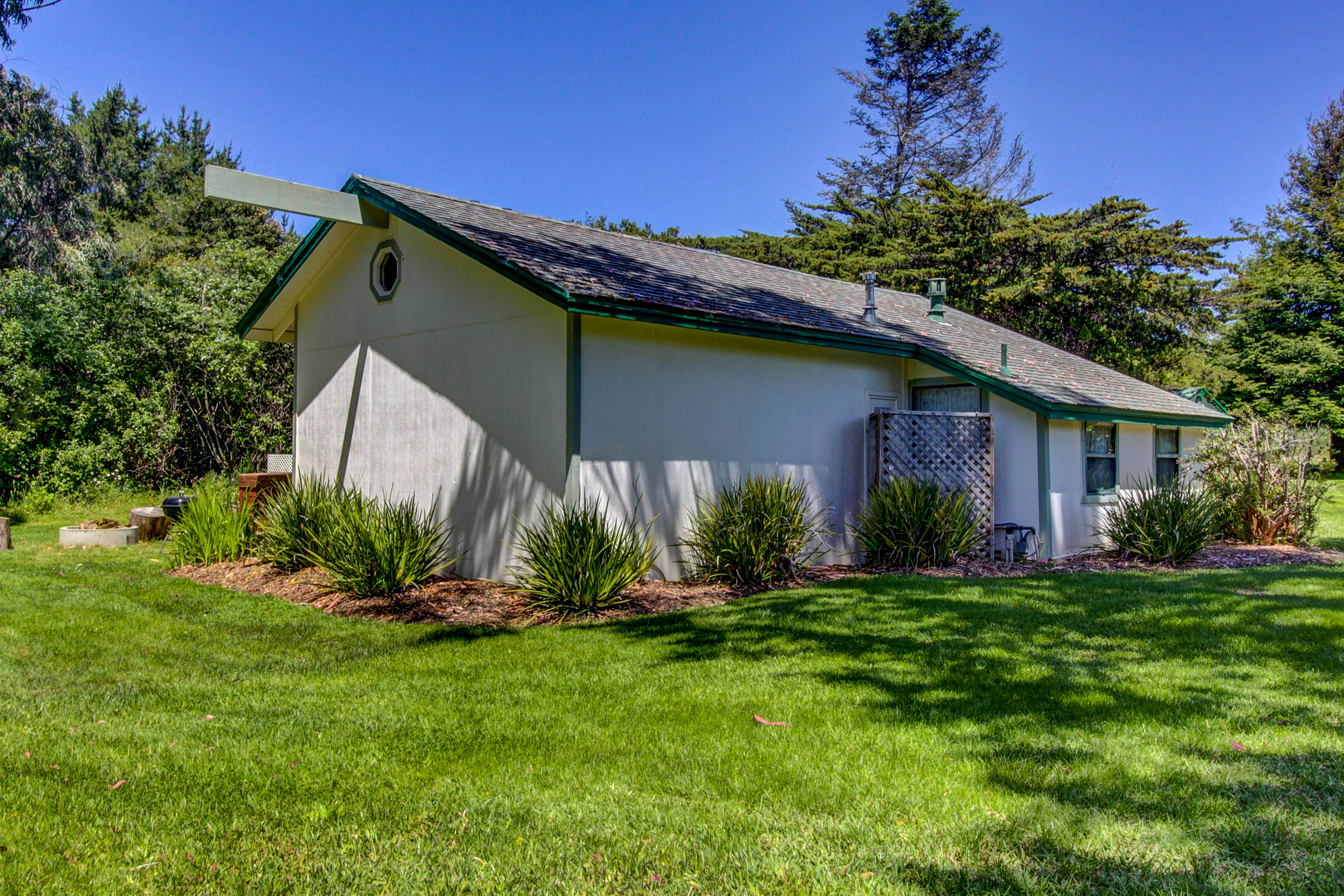 Mendocino Home 982873