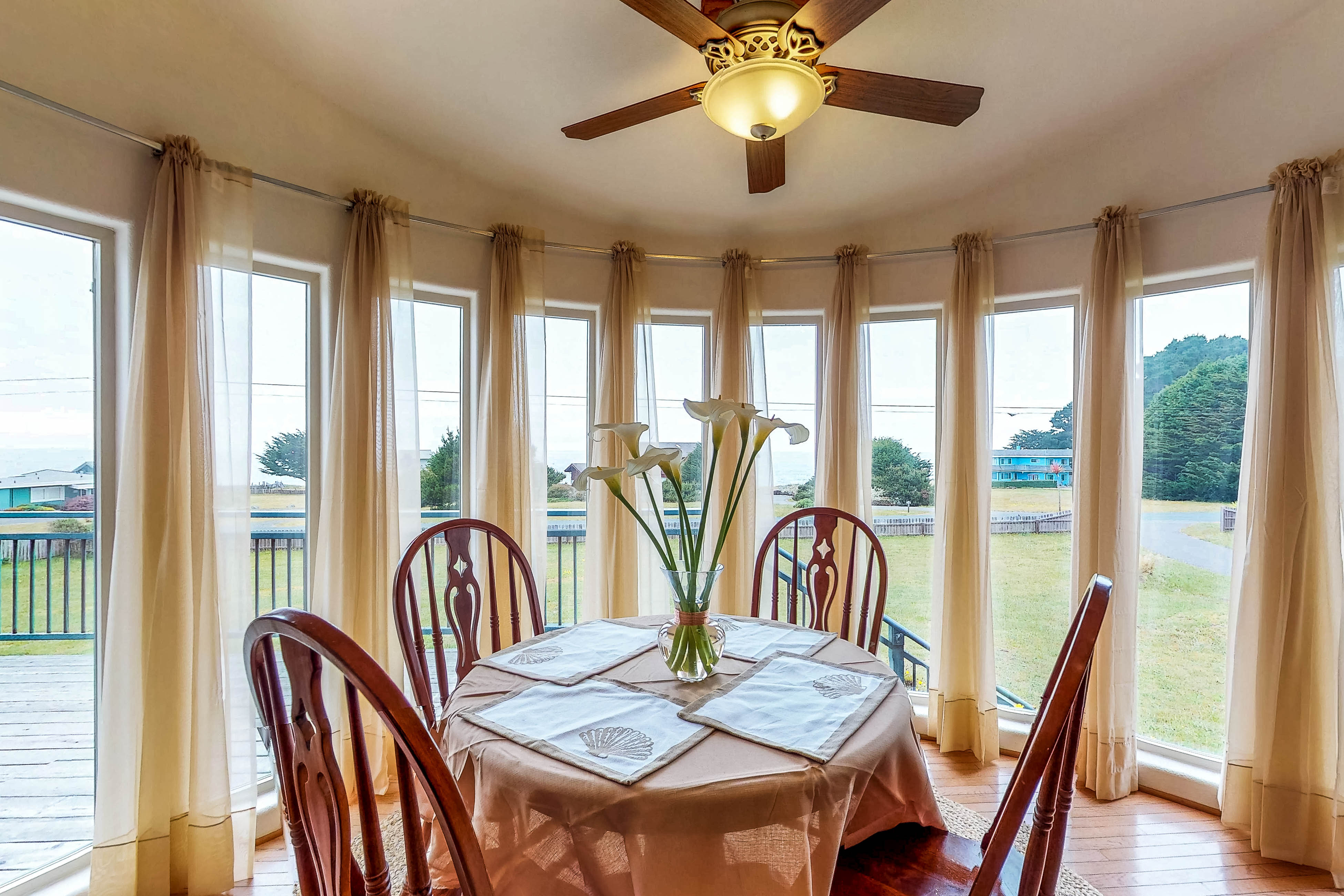 Mendocino Home 982876