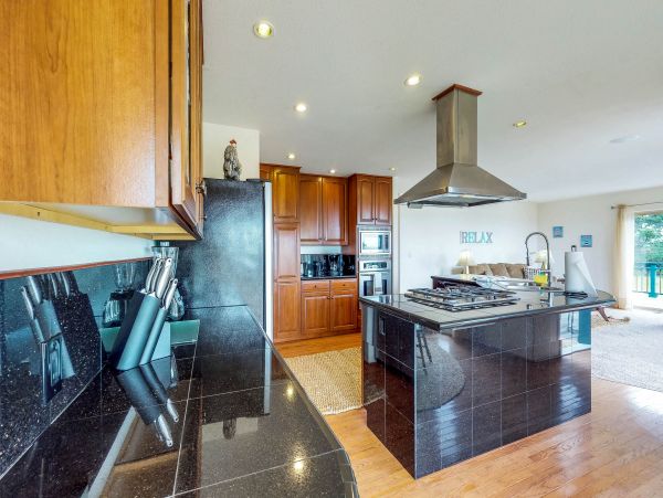 Mendocino Home 982876