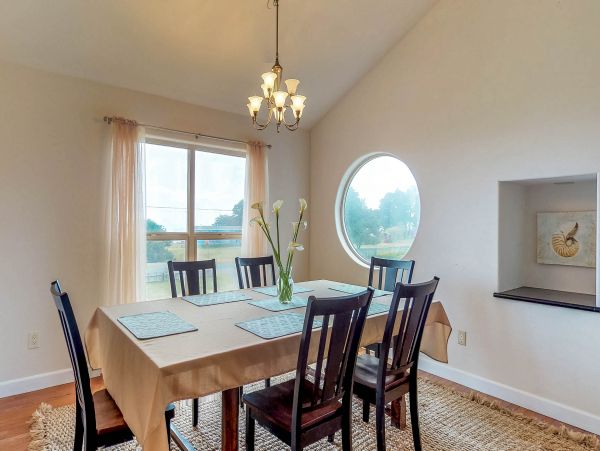 Mendocino Home 982876