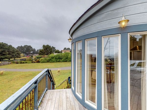 Mendocino Home 982876