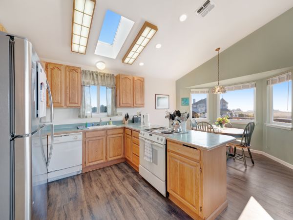 Mendocino Home 982877