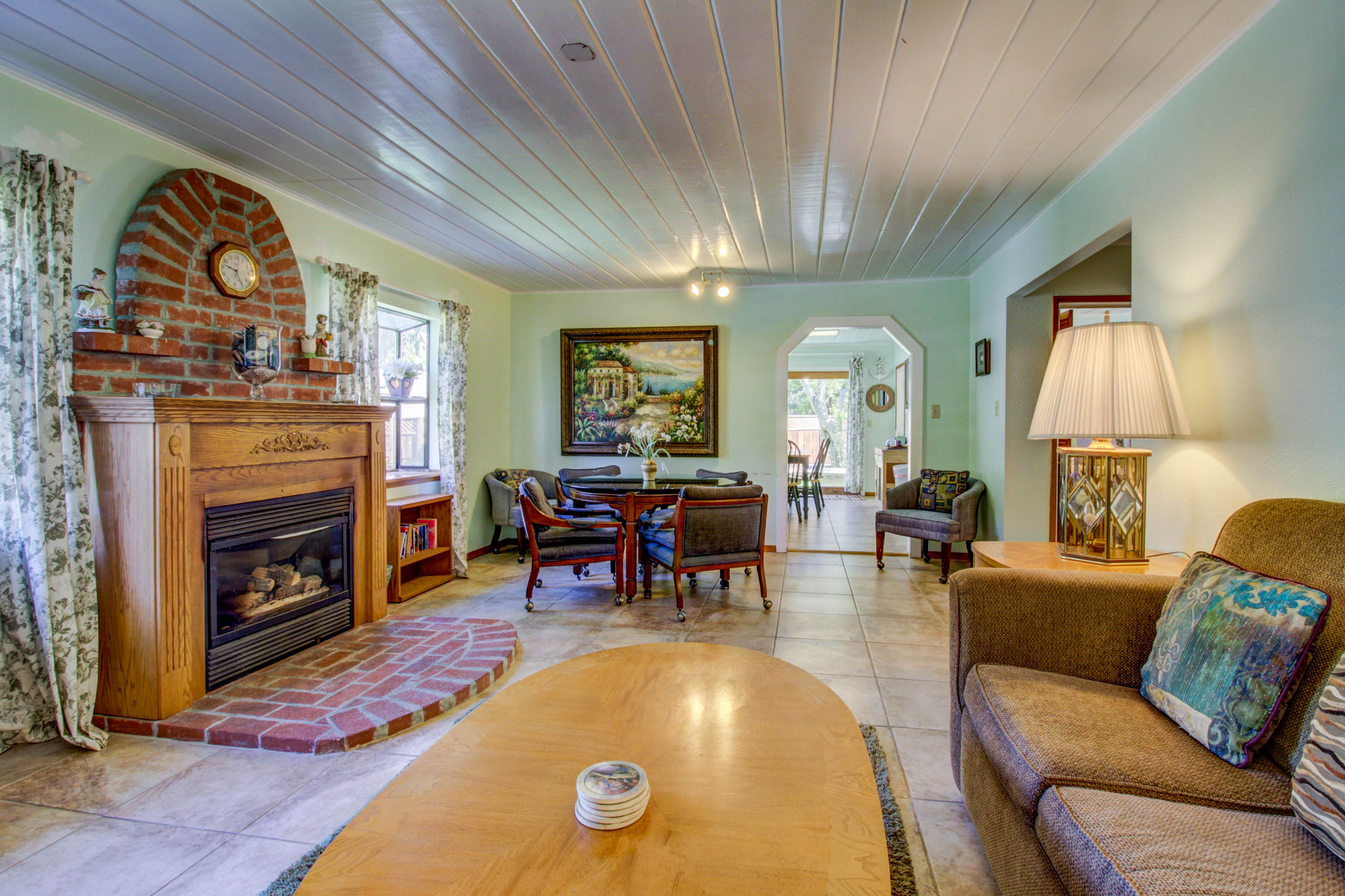Mendocino Home 982879