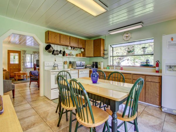 Mendocino Home 982879