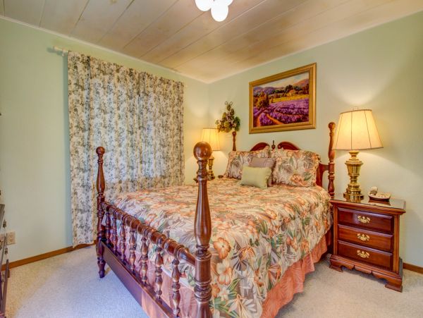 Mendocino Home 982879