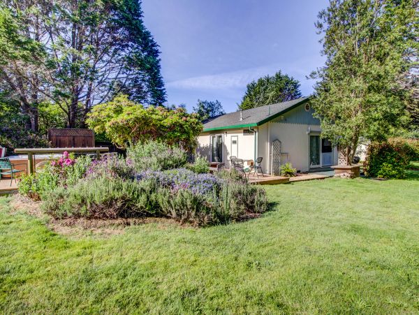 Mendocino Home 982879