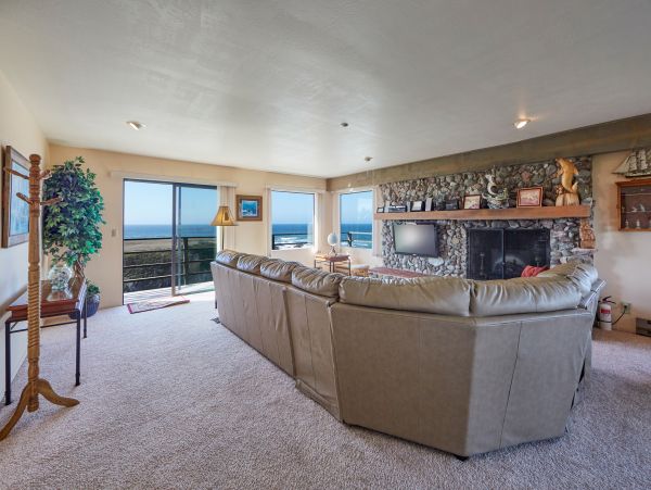 Mendocino Home 982881