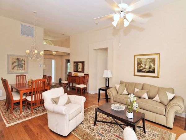 Golf Couse View University Park Vacation Home Three Bedroom