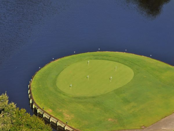 Golf Couse View University Park Vacation Home Three Bedroom
