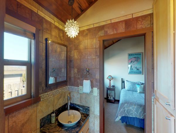 Mendocino Home 982885