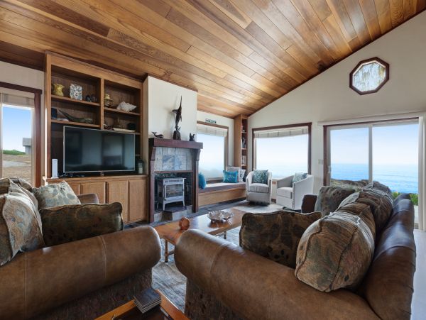 Mendocino Home 982885
