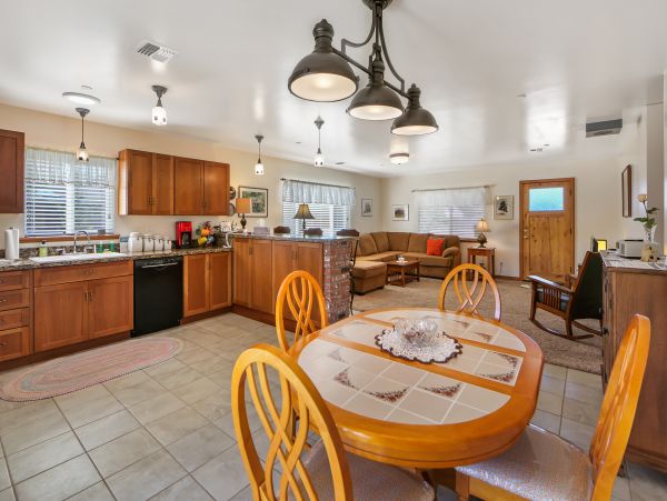 Mendocino Home 982887