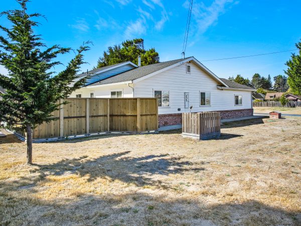 Mendocino Home 982887