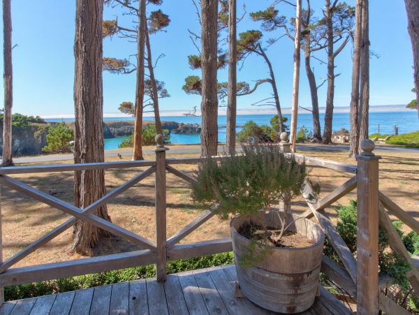 Mendocino Home 982888